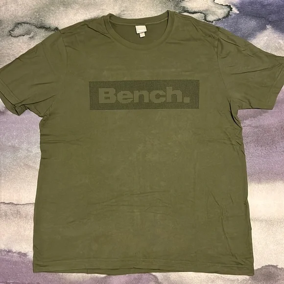 Bench T-Shirt - Picture 1 of 5